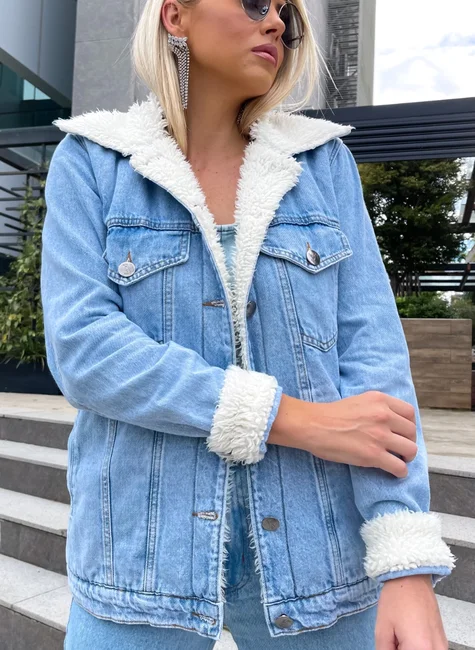 Jaqueta Jeans Feminina Forrada com lã artificial